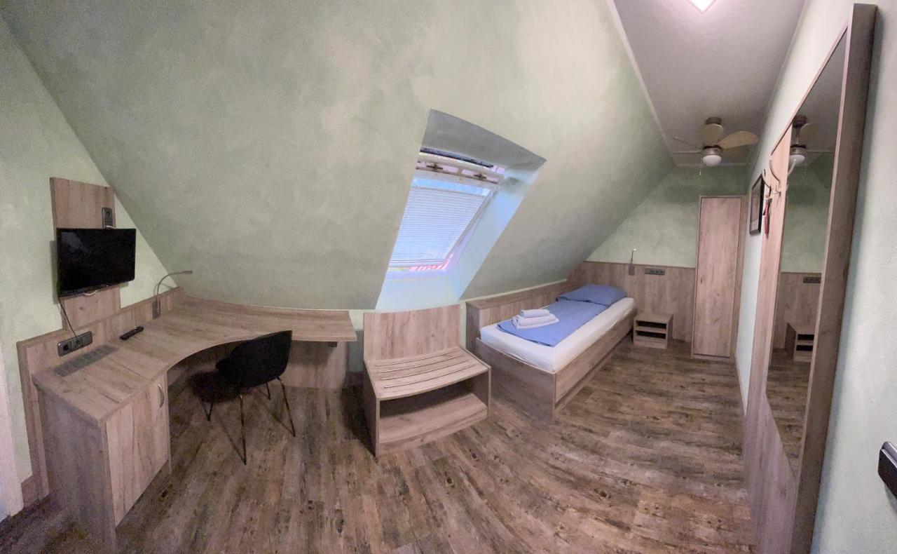 Hotel Mylord Золтау Екстериор снимка