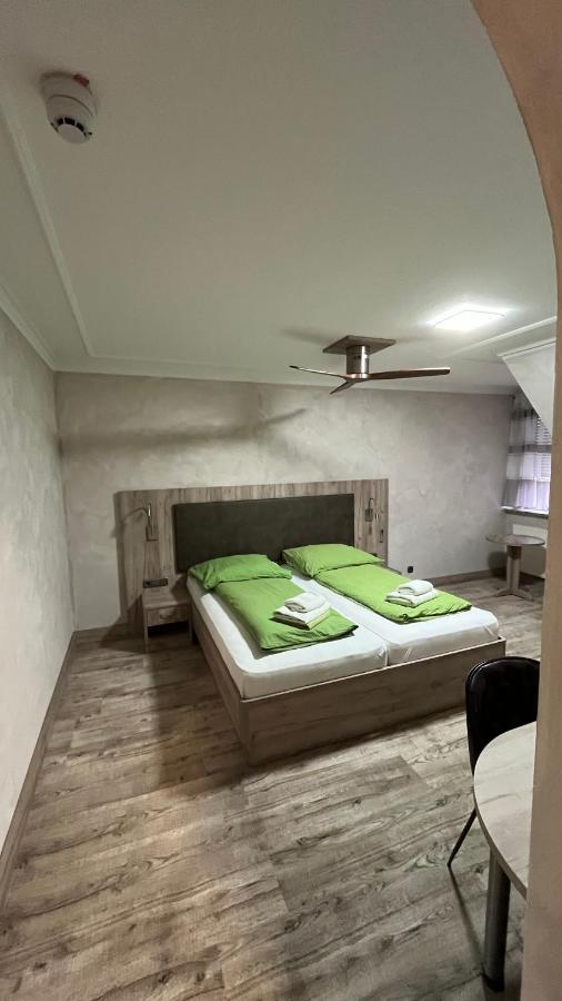 Hotel Mylord Золтау Екстериор снимка